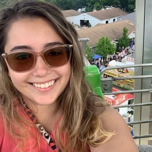 Meet your Posher, Sara